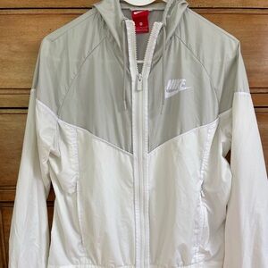 Nike Sportswear Windrunner Windbreaker, Size Small
